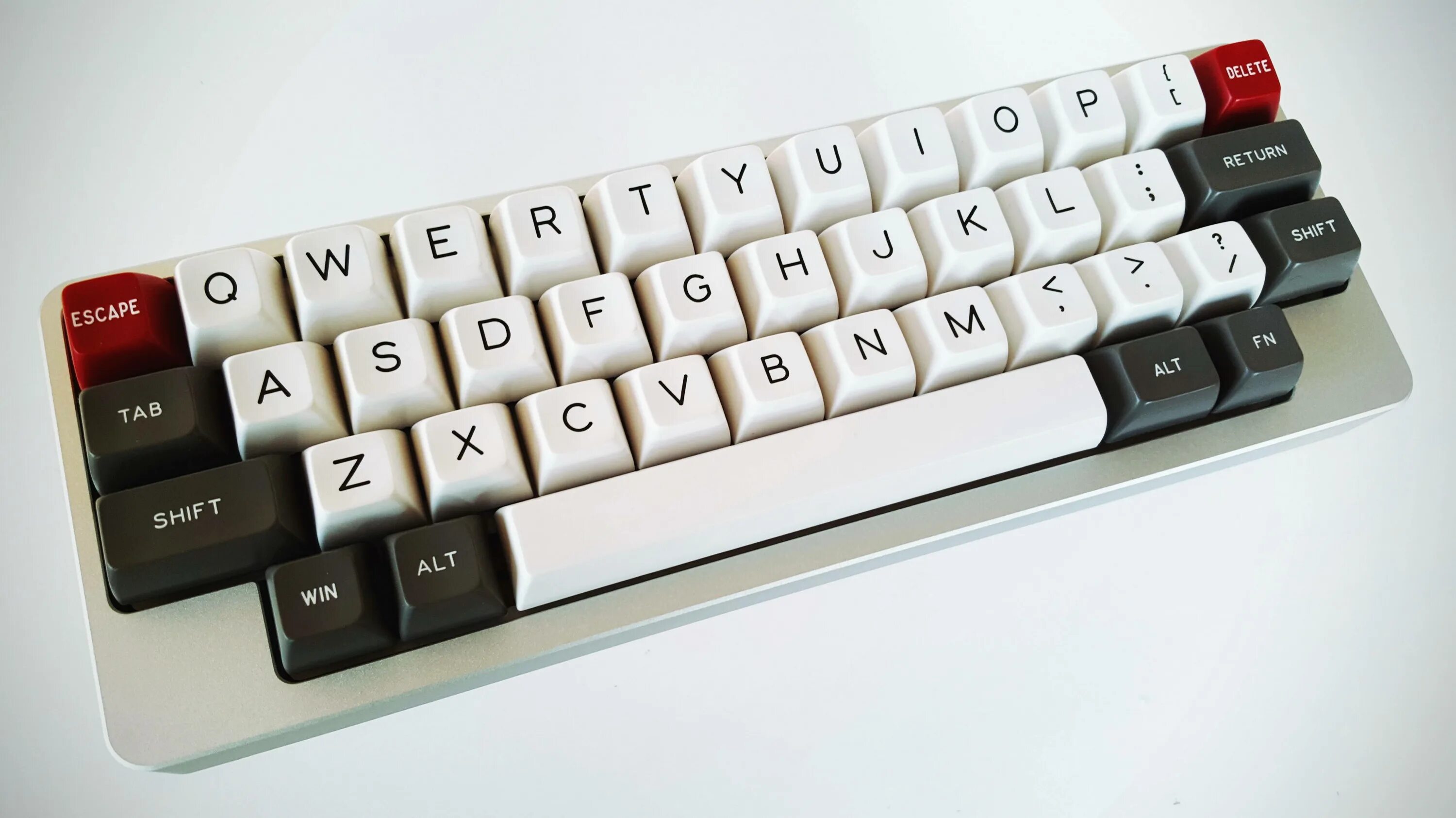 Клавиатура джикей 61. 75 процентная клава. Mechanical keyboard 40 %. 75 процентная клавиатура. Проценты клавы.