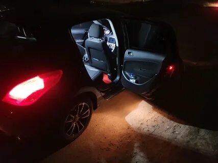 Подсветка околодверного пространства форд c max