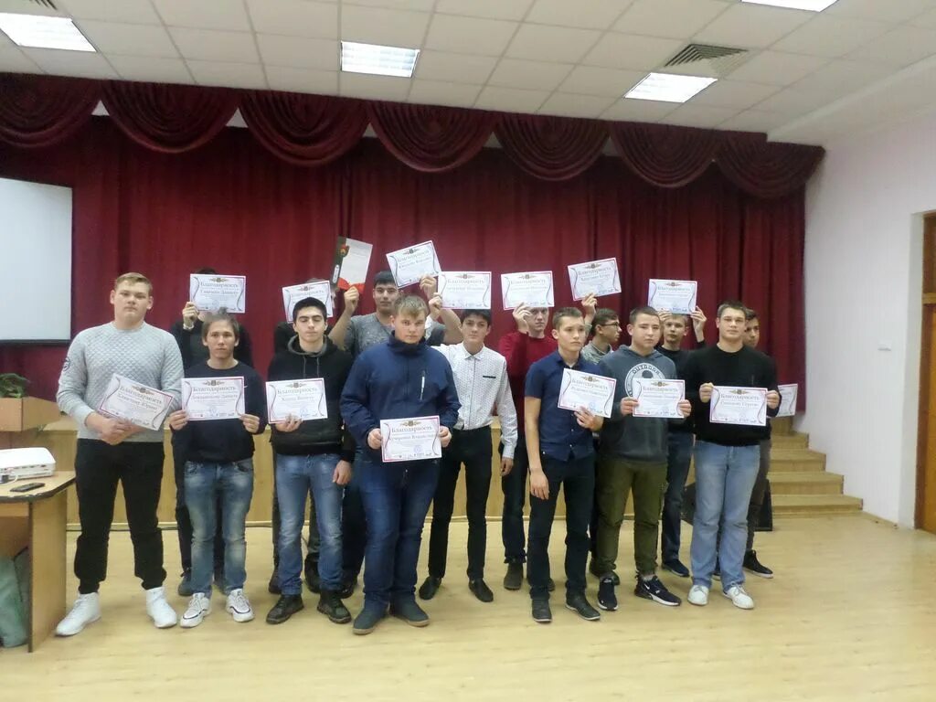 Кореновске колледжи. Политехнический техникум кореновск общежитие. Кореновский политехнический техникум. Кореновский политехнический техникум. Кореновский политехнический техникум 25.