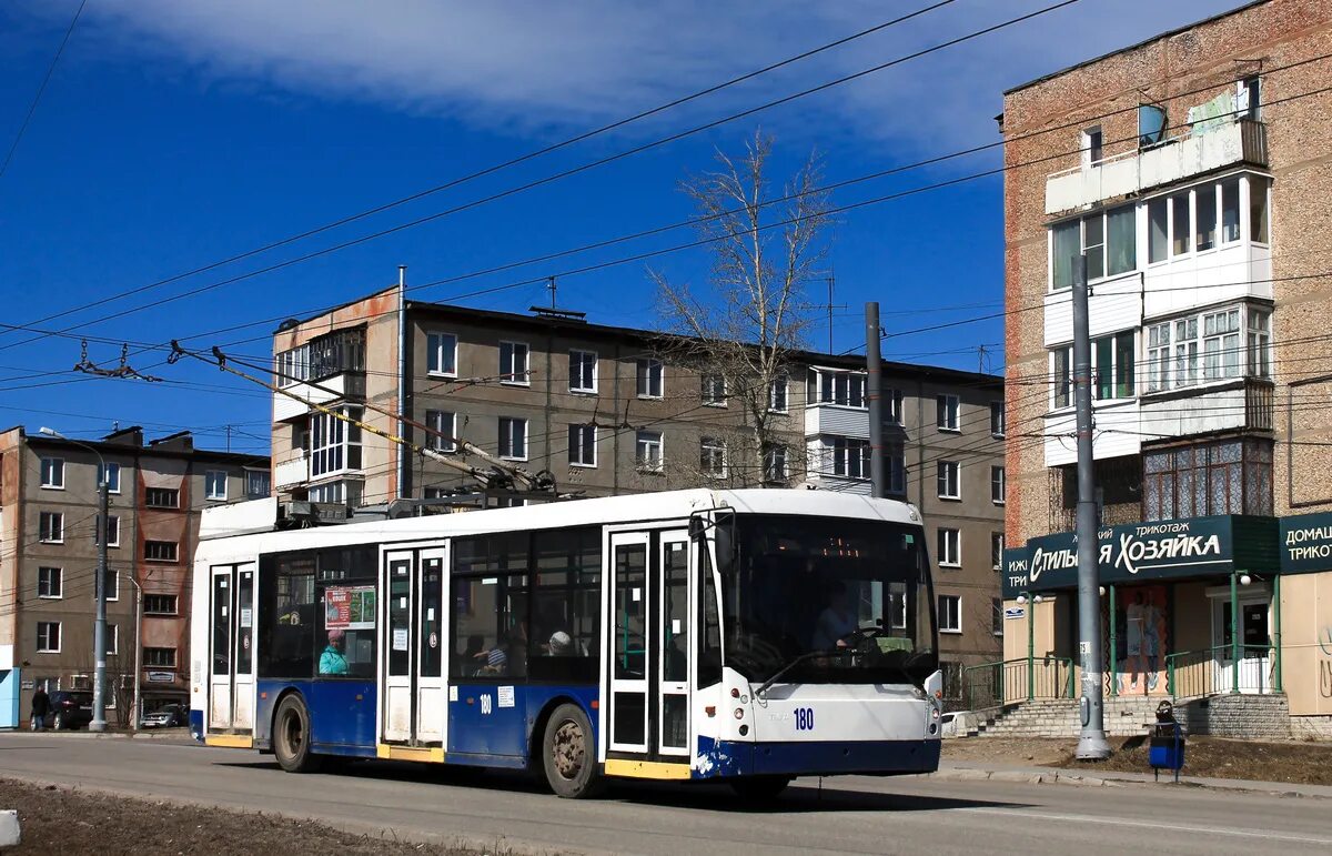 Троллейбус березники. Березники троллейбус. Березники троллейбус 2023. Пермский троллейбус в березниках. Троллейбус тролза 6205.