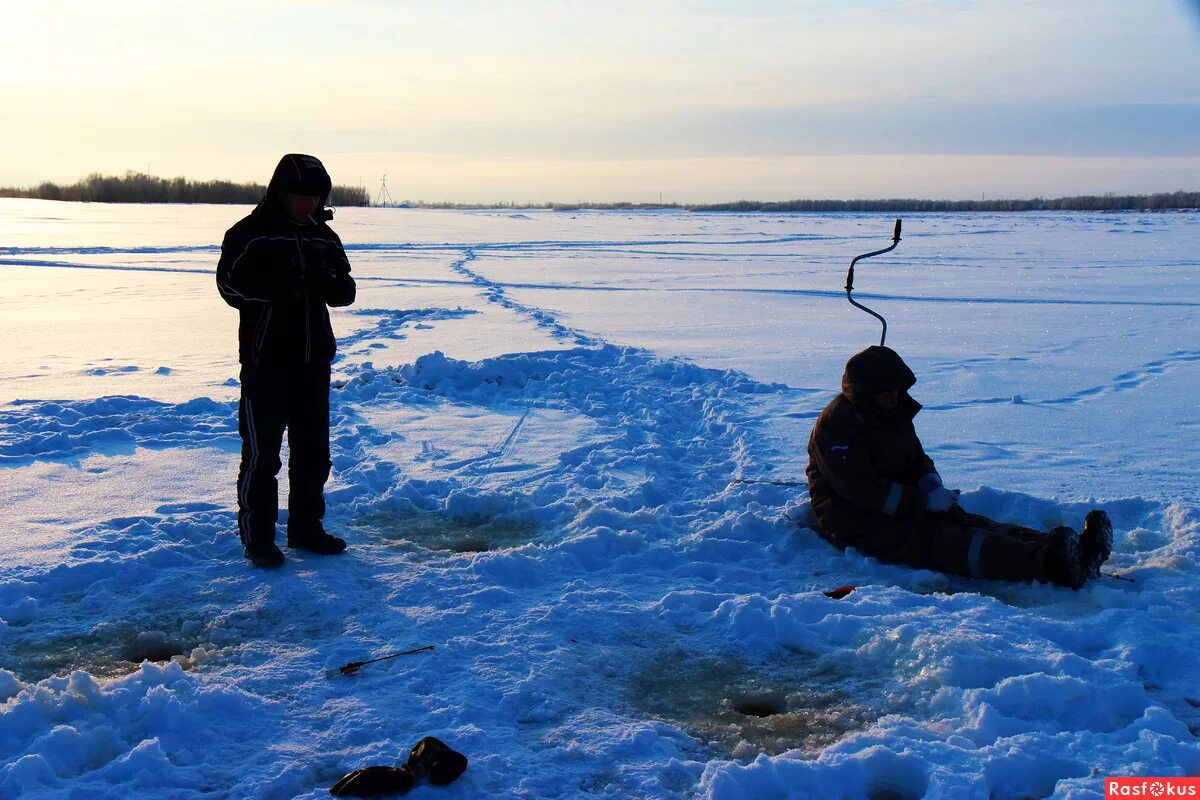 зимняя рыбалка в карелии. рыбалка в архангельске на белом море. море море зимняя рыбалка. рыбалка на белом море в карелии. рыбалка на море зимой.