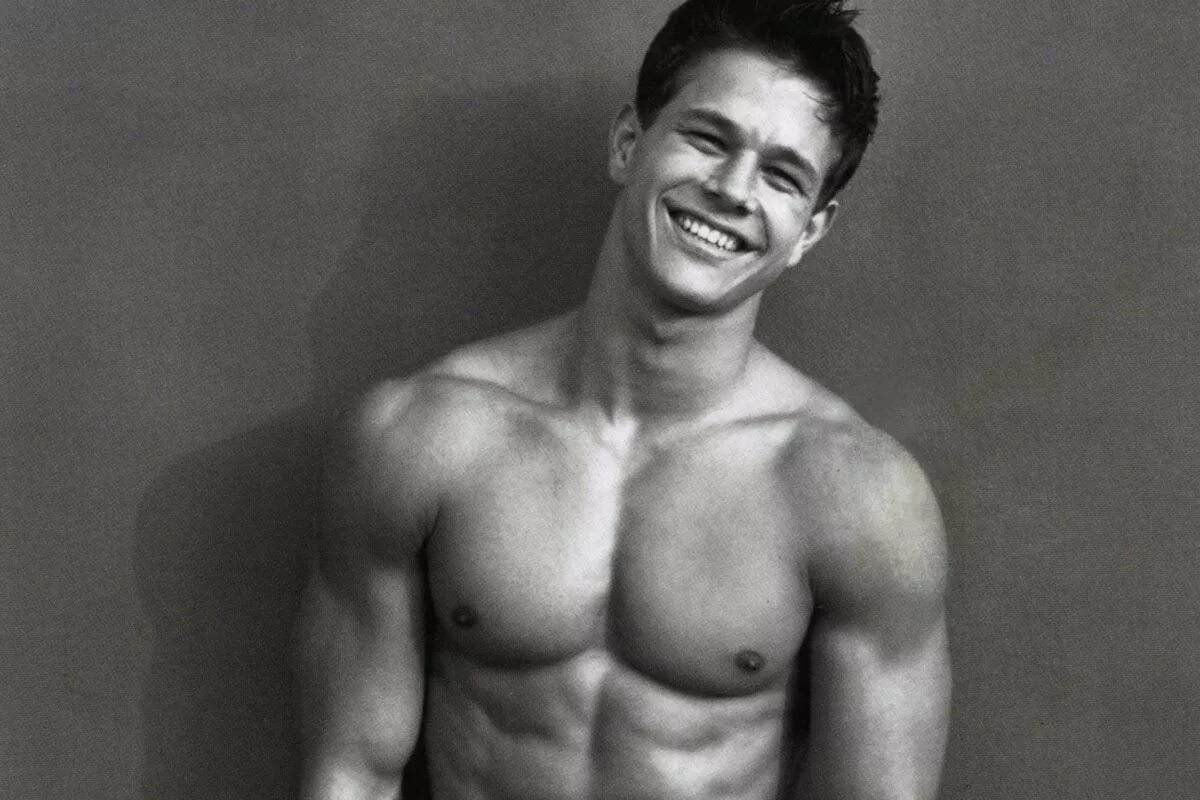 Hot mark. Mark Wahlberg Calvin Klein.