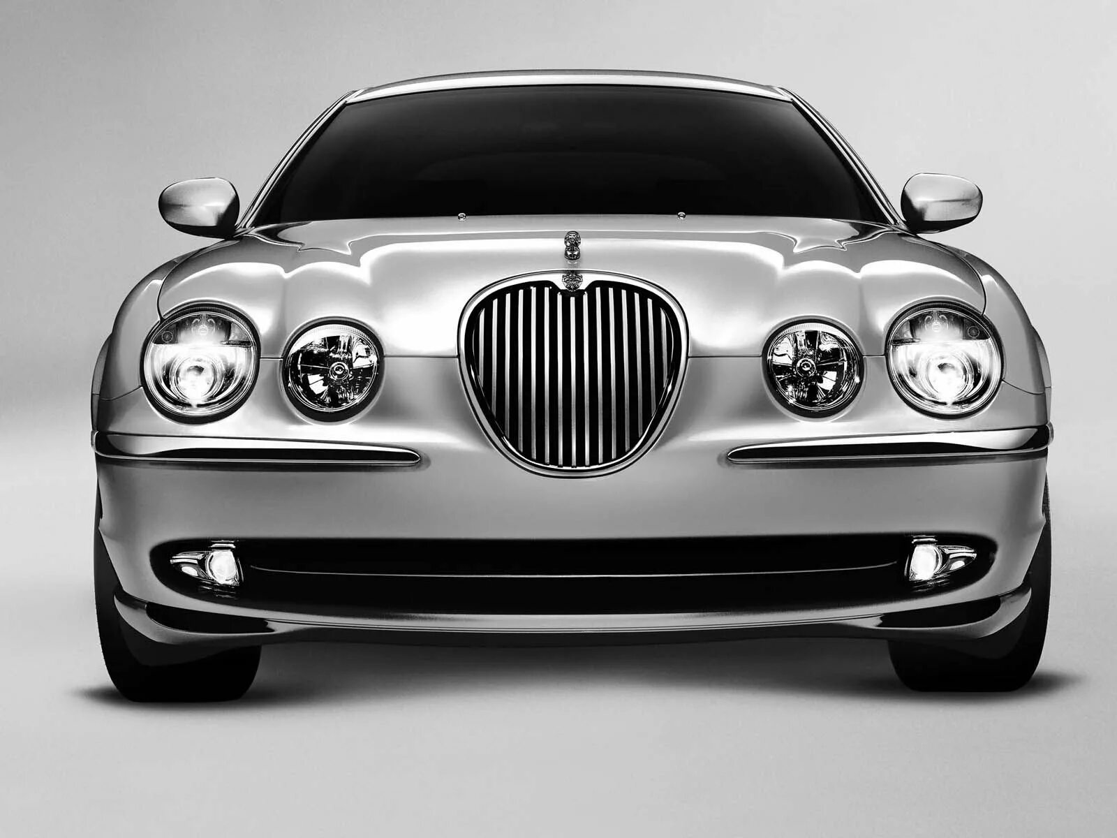 Машина ягуар страна производитель. Ягуар машина с тайп. Ягуар s-Type. Jaguar s Type 4k. Белый Ягуар s Type.