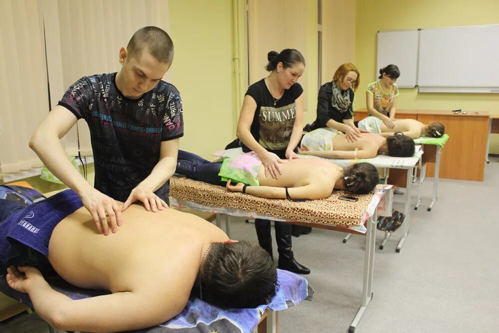 Массаж апатиты. Медицинский колледж массажист. Массажист после какого класса. Массажист после какого класса. Курсы массажа.