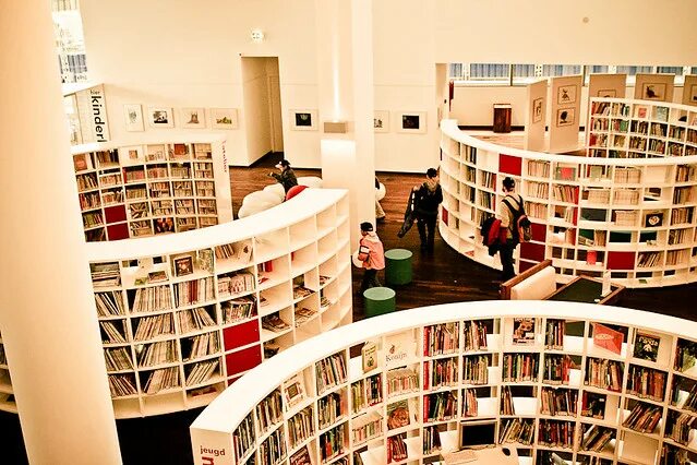 Библиотека является системой. Амстердамская библиотека Кафедра. Амстердамская герметическая библиотека. Амстердамская библиотека ячейки хранения. Как выглядит библиотека Израиля.