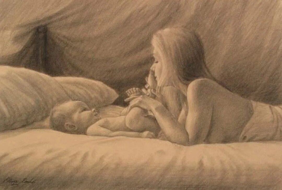 Mom son stories. Чтение на ночь детям. Мать реал. Чтение перед сном детям. Фотосессия мама и взрослый сын.