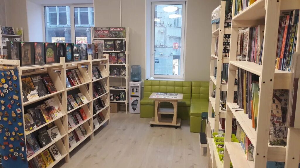 лавка комиксов апельсин санкт-петербург. магазин комиксов. лавка комиксов апельсин. шоу с апельсинкой. лавка комиксов апельсин петроградская.