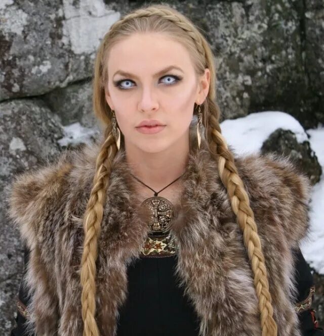 Скандинавские развратницы. Норвежка Sól Geirsdóttir. Скандинавы женщины. Красивые скандинавские женщины. Скандинавская женская внешность.