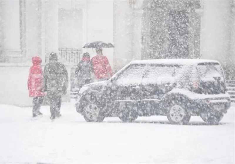 Снегопад в Омске. Снег в Омске. Омск снег на дорогах. В омске выпадет снег