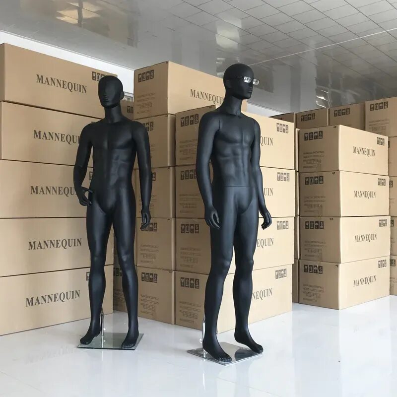 Вика манекен. Реал манекен. Манекен видео. Манекен видео. Мужской костюм на манекене.