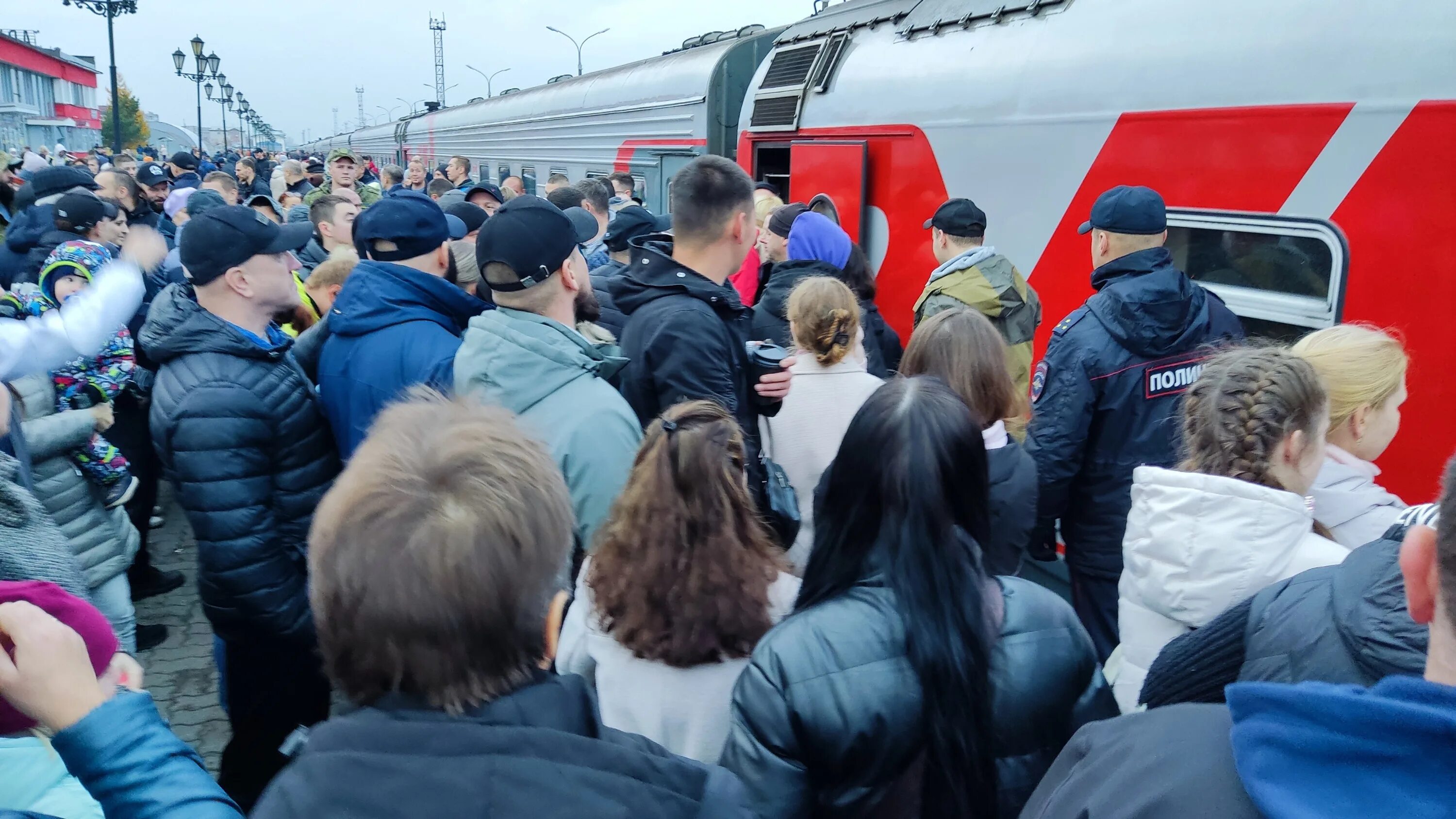 Архангельск переехал. Мобилизованные на вокзале. Мобилизованные Мурманск. Мобилизация в Архангельской области.