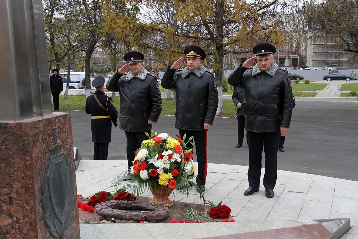 День памяти погибших при выполнении. День памяти сотрудников ОВД. День памяти погибших сотрудников МВД. День памяти погибших сотрудников органов внутренних дел. Погибшие сотрудники органов внутренних дел России.