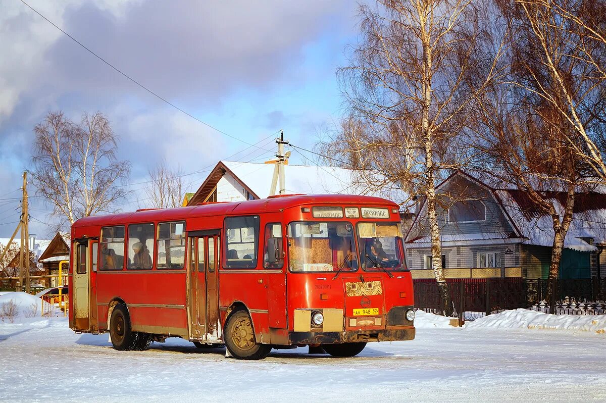 Губино лиаз. ЛИАЗ 677 Копейск. ЛИАЗ 677 В деревне. Арзамас Нижегородская область автобус ЛИАЗ 677. ЛИАЗ-677 автобус в Арзамасе.