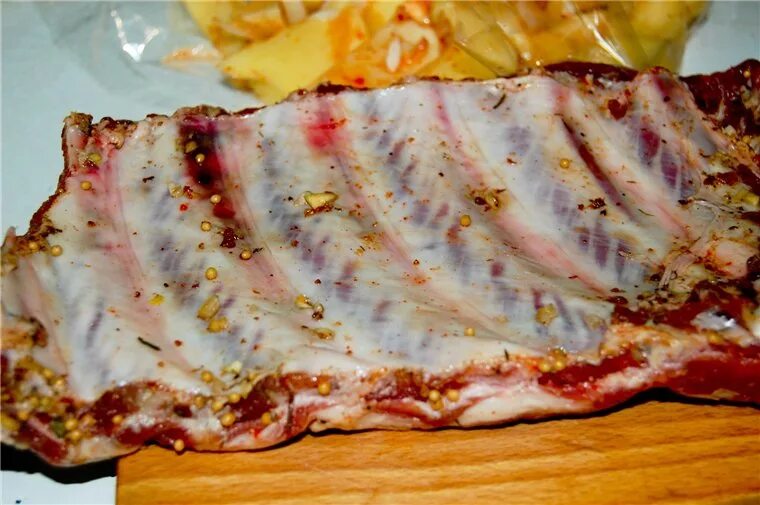 ребра с картошкой в духовке в рукаве. ребра с картошкой в рукаве.