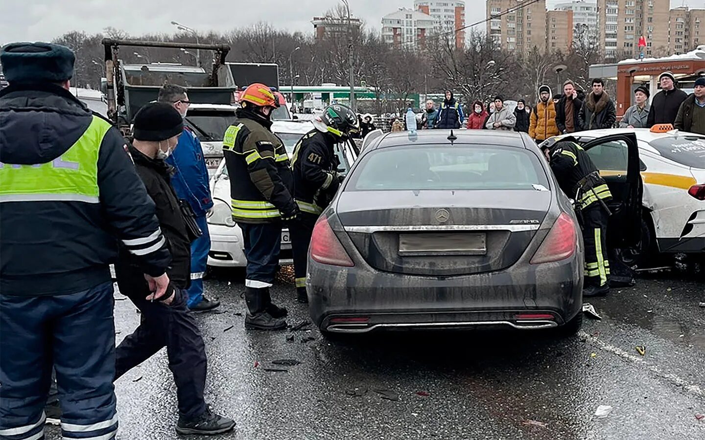 Д п ю. Массовая авария в Москве. ДТП на Рублевском шоссе сейчас.
