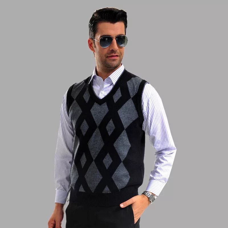 Жилет шерстяной freyja. Жилетка мужская трикотажная. Шерстяная безрукавка мужская. Жилеты из мериноса alwero. Жилет мужской утепленный river island.