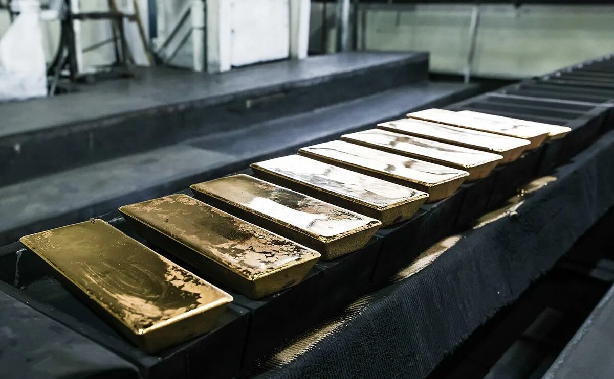 3 тонны золота. 8000 тонн золота в рублях. 8000 тонн золота в рублях. 18 тонн золота фото. 12 тонн золота.
