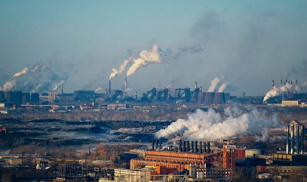 Челябинск индустриальный город. Челябинск заводы металлургии. Чмк челябинск. Челябинский металлургический комбинат экология. Челябинский металлургический комбинат экология.