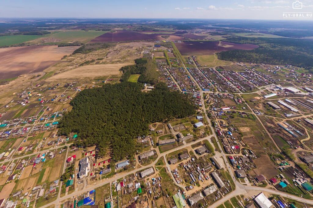 Екатеринбург поселок октябрьский. Посёлок Октябрьский Свердловская область. Октябрьский Сысертский район. Посёлок Октябрьский Свердловская область Сысертский район. Сысертский г.о., пос. Октябрьский,.