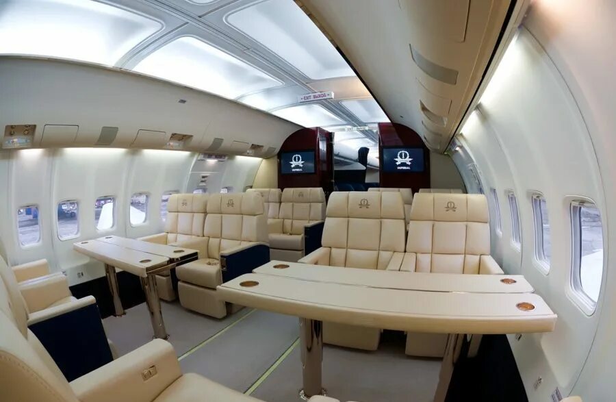 Класса бизнес можно на. Первый класс в Боинг 737. Трансаэро Империал 737 салон. Боинг 737-500 бизнес класс. Боинг 737 524.