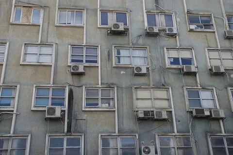 Размещение кондиционера на фасаде многоквартирного дома