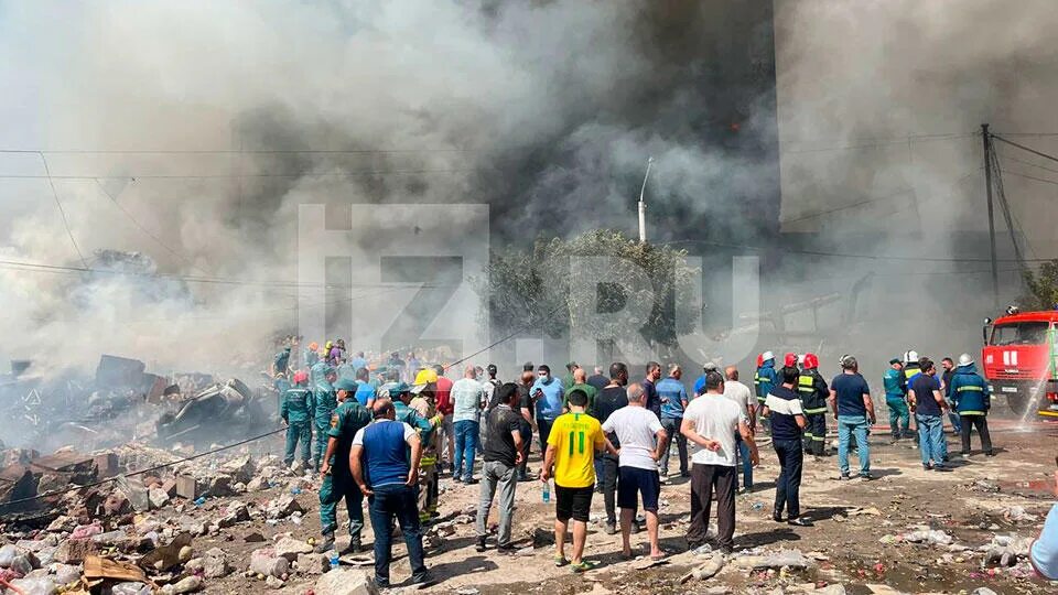 Пожар в торговом центре. Взрыв пиротехники в Ереване. Взрыв дома.