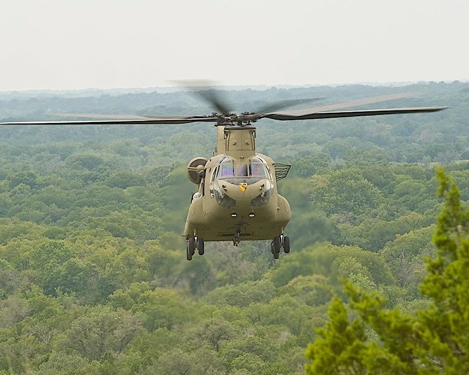 Ch-47f Chinook Block II. Чинук грузоподъемность. Грузоподъемность вертолета. Вместимость вертолета. Ch ya