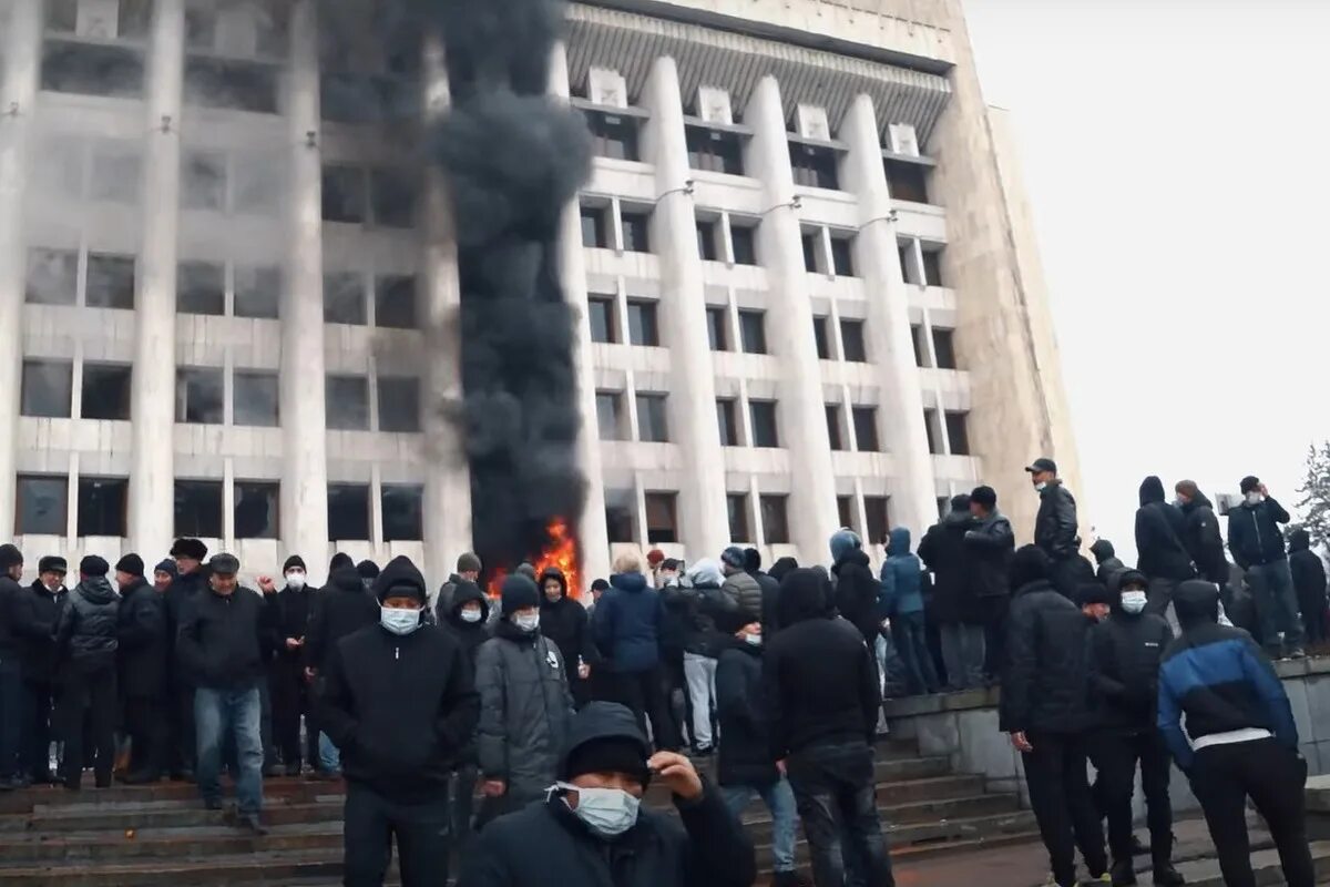 Что случилось в казахстане с салтанат девушкой. Протесты в Казахстане 2022. Госпереворот в Казахстане. Казахстан новости. Ввод войск в Казахстан 2022.