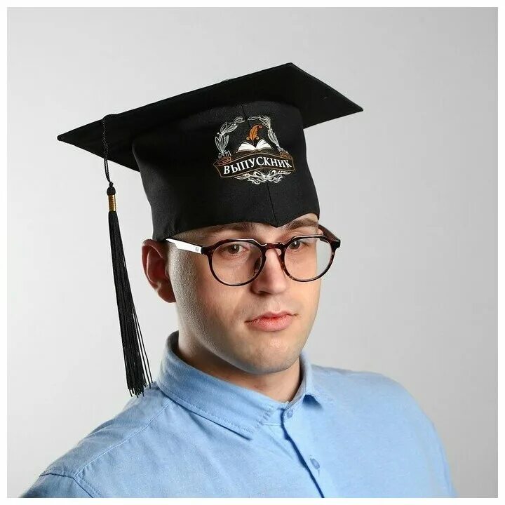 Шляпа выпускника. Магистерская шляпа. Конфедератка с кисточкой. Как называется шляпа выпускника. Как называется шляпа выпускника.