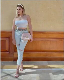 رانيا التومي (رانية التومي) ملكة جمال الطقس . 