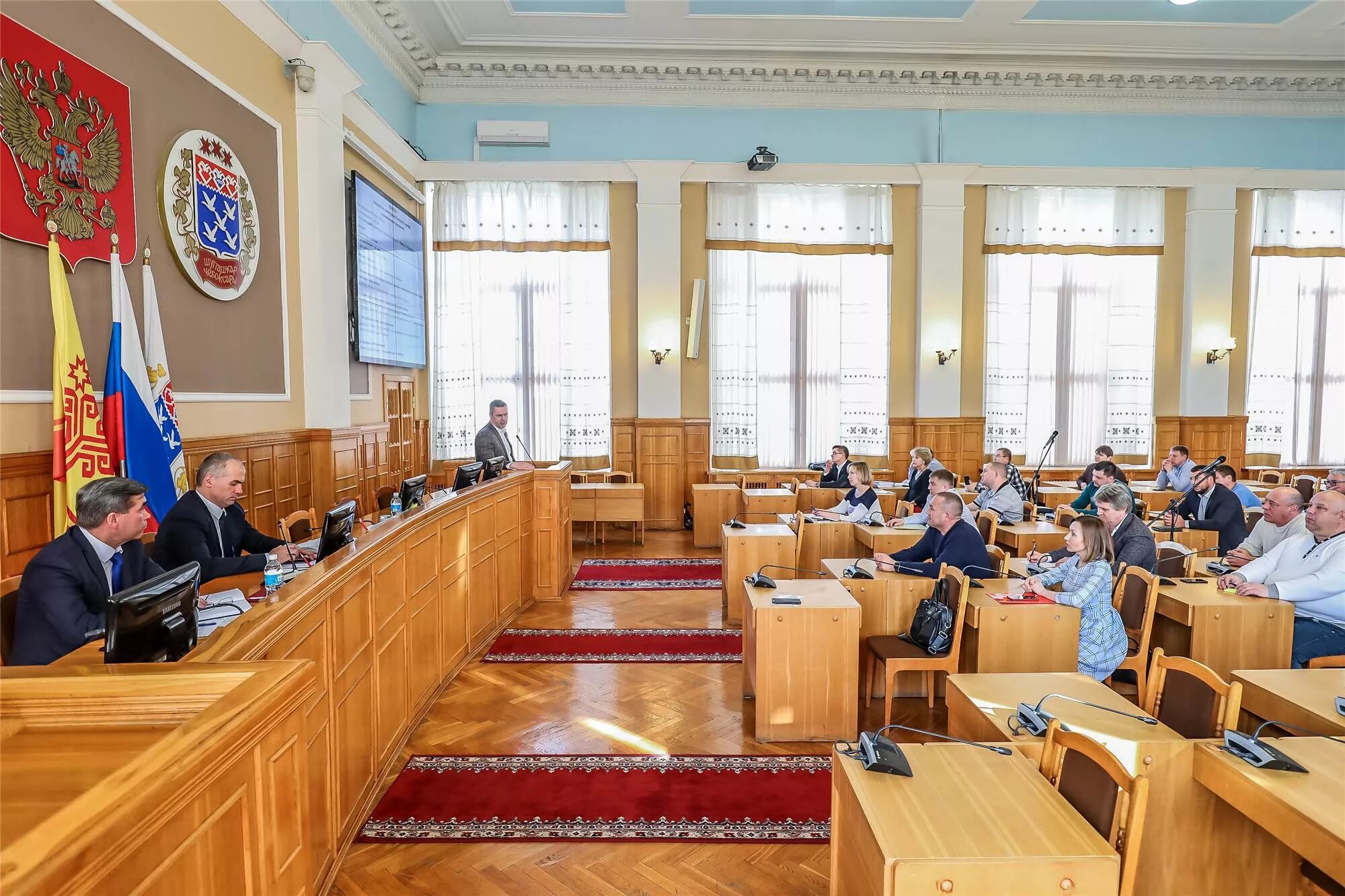 Поступи чебоксары. Администрация Чебоксары. Админитсраци ягорода Чебоксары. Администрация г. Чебоксары здания. Государственный совет Чувашской Республики здание.