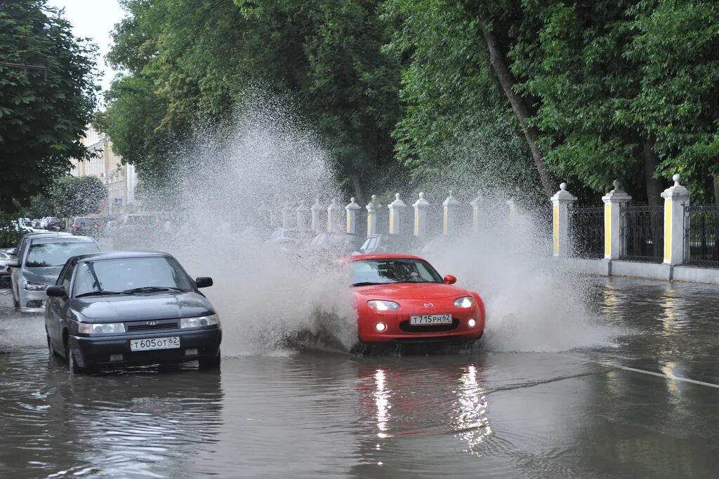 затопы в рязани. рязань после дождя. потоп в рязани сегодня. потопы в кальном рязань. рязань после дождя.