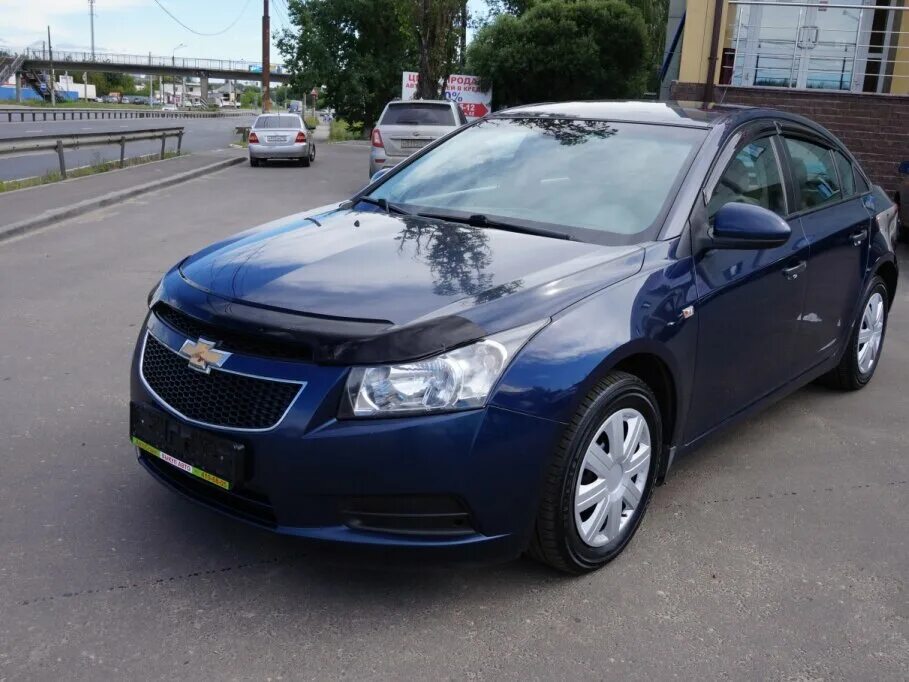 Chevrolet Cruze 2009 1.6. Шевроле Круз 1.6 седан синий. Chevrolet Cruze 2012 темно синий. Chevrolet Cruze 1.6 at сине-зеленый. Купить шевроле круз 1.6 механика