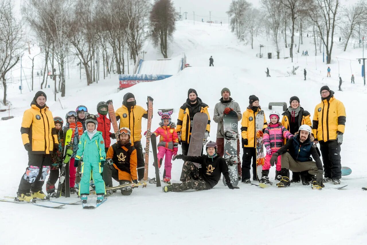 Allpro крылатское. скейт парк крылатское. Allpro крылатское горнолыжка. Allpro крылатское. скейт парк с поролоновой ямой в москве.