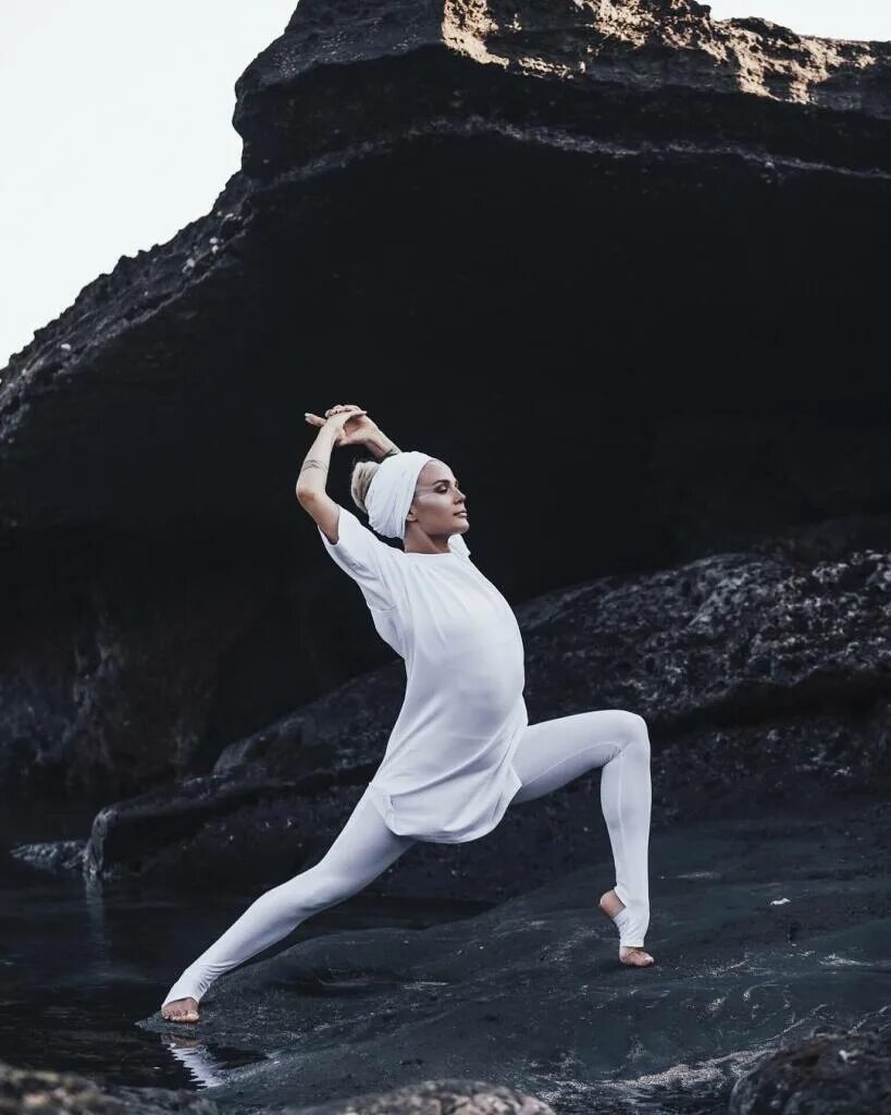 Стильная йога. Одежда для кундалини йоги. Белая йога. Белая тантра. Тершула крийя.