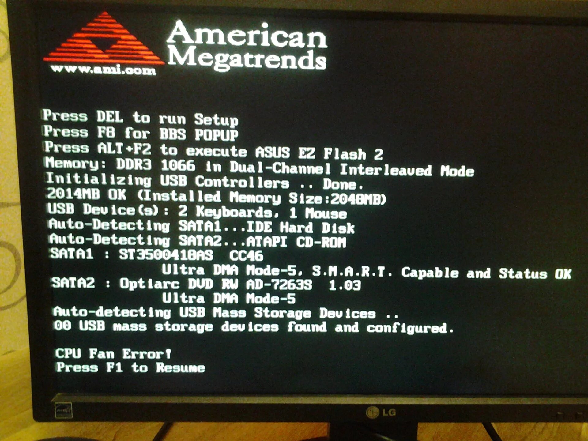 American MEGATRENDS CPU Fan Error. American MEGATRENDS f2. Press f1 to Run Setup при включении. Радиоприёмник MEGATRENDS. Press del to run