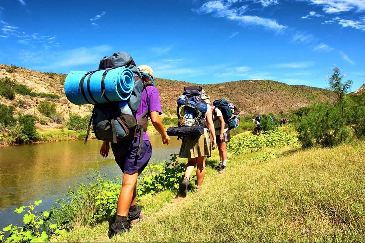 Adventure. Красочное путешествие. Бэкпекинг туризм. Туризм фон. Туризм подборка фотографий.