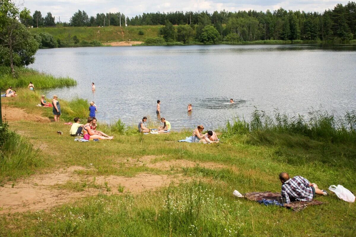 Озеро Амазонка Орехово-Зуево. Исаковское озеро Орехово-Зуево. Озеро Нажицы Орехово-Зуево. Орехово-Зуево Исаакиевское озеро пляж. Первое мая озеро