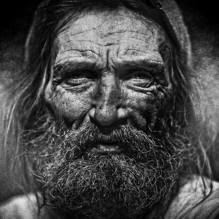 Черный бомж. Ли Джеффрис. Lee Jeffries бездомные. Ли Джеффрис портреты бездомных. Ли Джеффрис (Lee Jeffries) фотограф портреты бездомных людей.