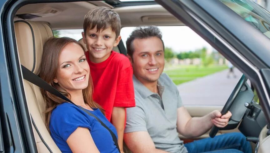 My friend a new car. Семейная машина. Семья в авто. Средняя семья автомобиль. Family in car.