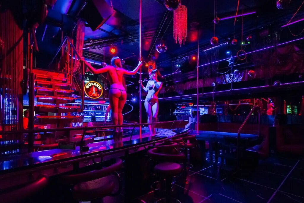Стрип клуб чикаго спб. Стрип клубы петербурге. Бурлеск комсомольский проспект. Дон жуан санкт-петербург клуб. Стриптиз-клуб golden dolls, санкт-петербург.
