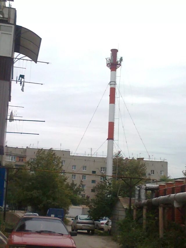 Антенны сотовой связи на жилых домах. Антенны сотовой связи на жилых домах. Вышка сотовой связи. Вышка челябинск. Вышка около дома вред.