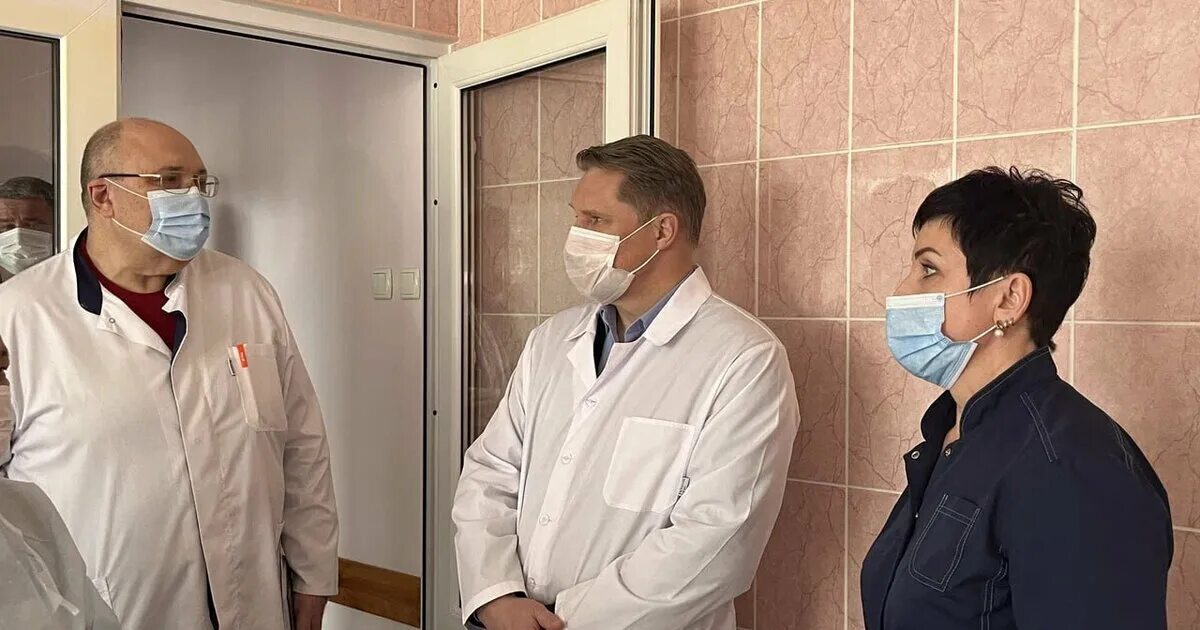 Мурашко посетил. Персонал больницы. мурашко министр здравоохранения.