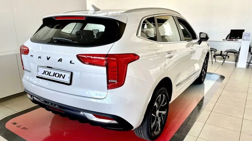 Haval jolyon красный. Haval jolyon 2023. Haval jolion 2020. Haval jolion 2024 резина. Jolion 4wd.