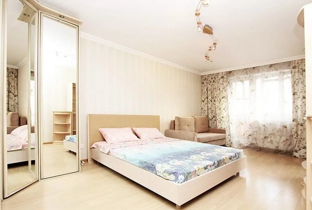 шаманова 5 /3 екатеринбург однокомнатная квартира с ремонтом. отель екатеринбург сутки. 129. сдается в аренду квартира. снять посуточно в академическом екатеринбург.