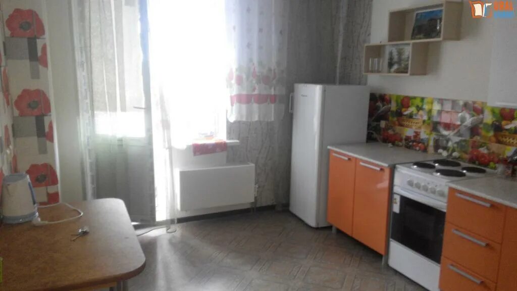 однокомнатная улучшенка. пионерской 8 кв 42. квартира недорогая. квартира эконом класса. квартира в коминтерне вторичка.