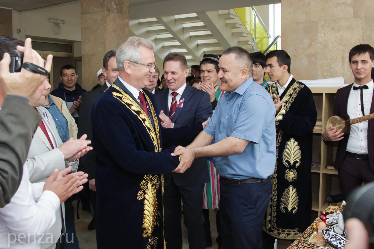 Руководитель узбекской диаспоры в москве. Узбекский диаспора директор. Узбекская диаспора в ижевске. Глава узбекской общины. Узбекская диаспора в ижевске.