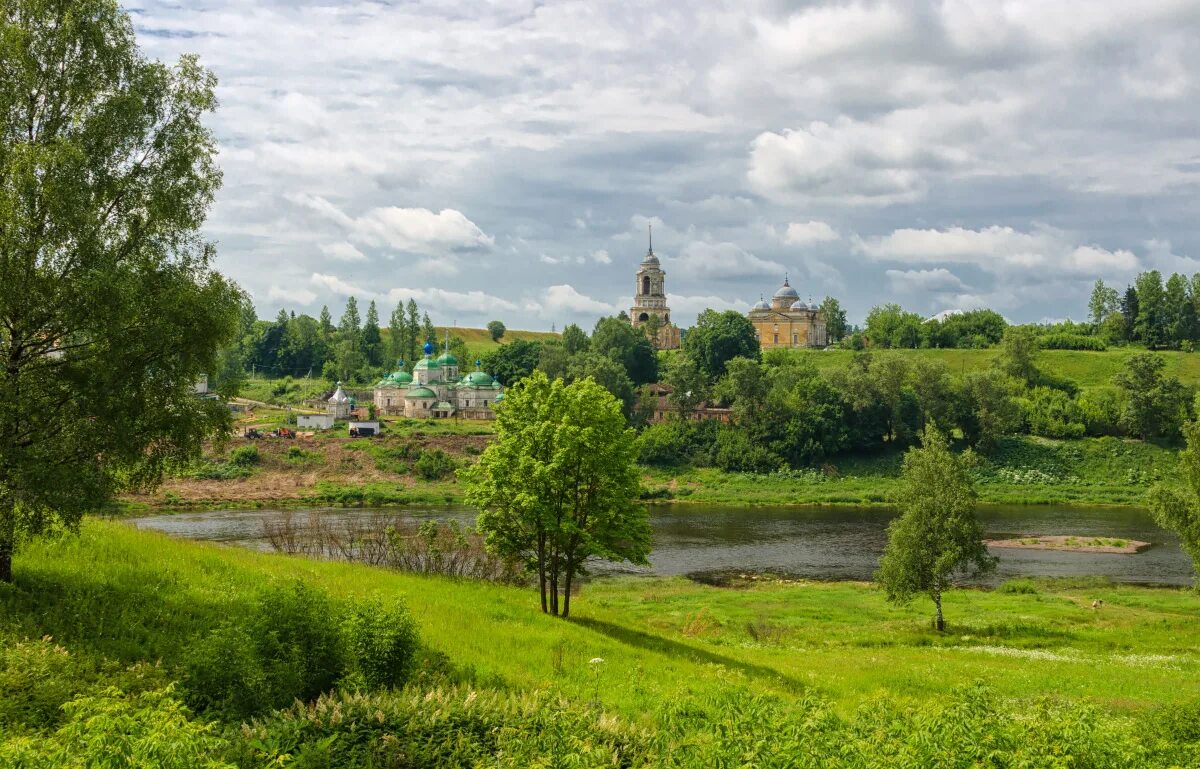 Ул ленина старица. Старица 24. Больница г старица ул ленина. Старица 24. Старица тверская набережная.