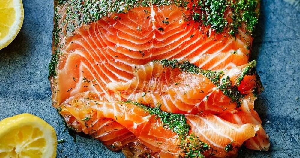 Как вкусно сварить красную рыбу
