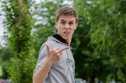 Аскаров первоуральск биография
